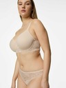 Marks & Spencer Podprsenka Smooth Body Soft™ s kosticami a plnými košíčkami, veľ. F-H Marks & Spencer béžová