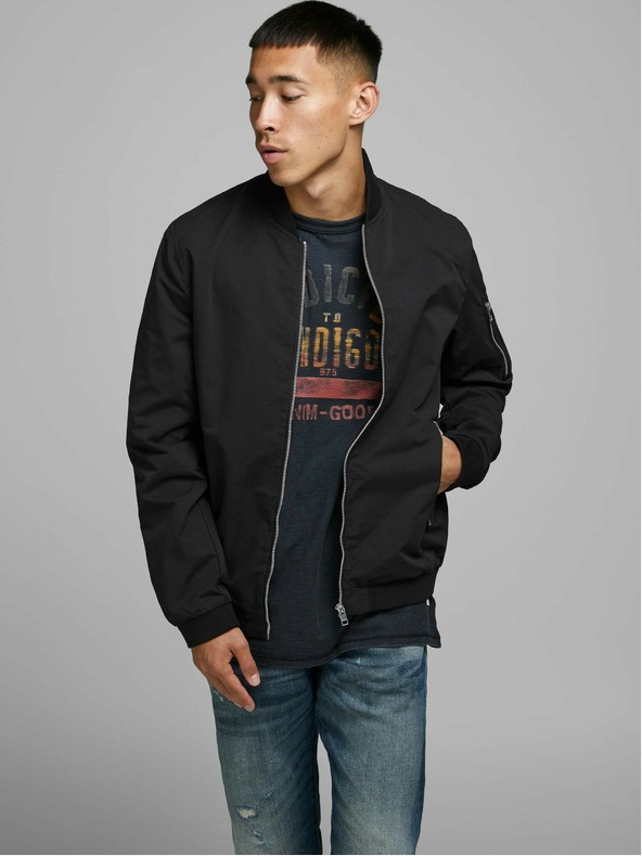 Jack & Jones Čierna pánska vodoodpudivá bunda Jack & Jones Rush