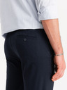 Ombre Clothing Tmavomodré pánske chino nohavice s ozdobným opaskom Ombre Clothing