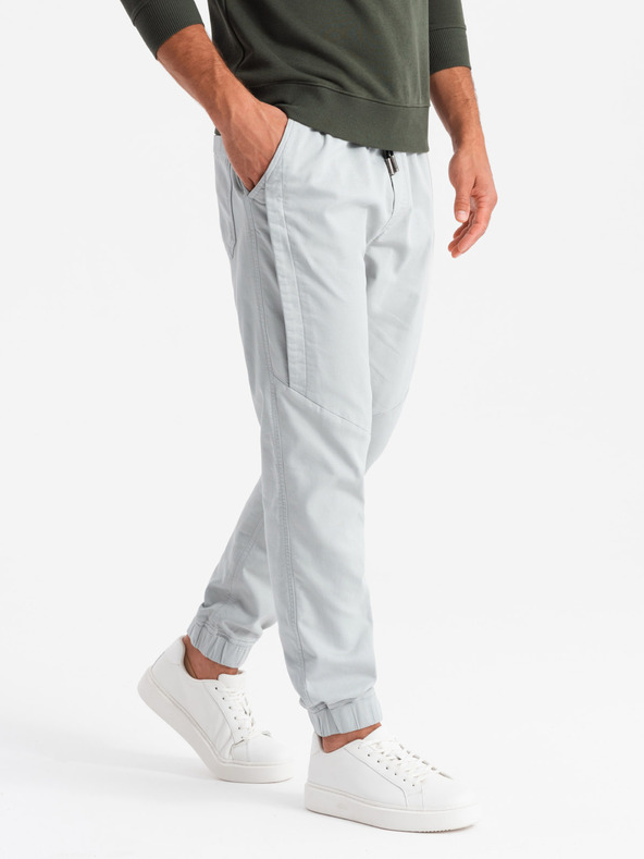 Ombre Clothing Pánske pletené tepláky so záhybmi svetlosivá Ombre Oblečenie