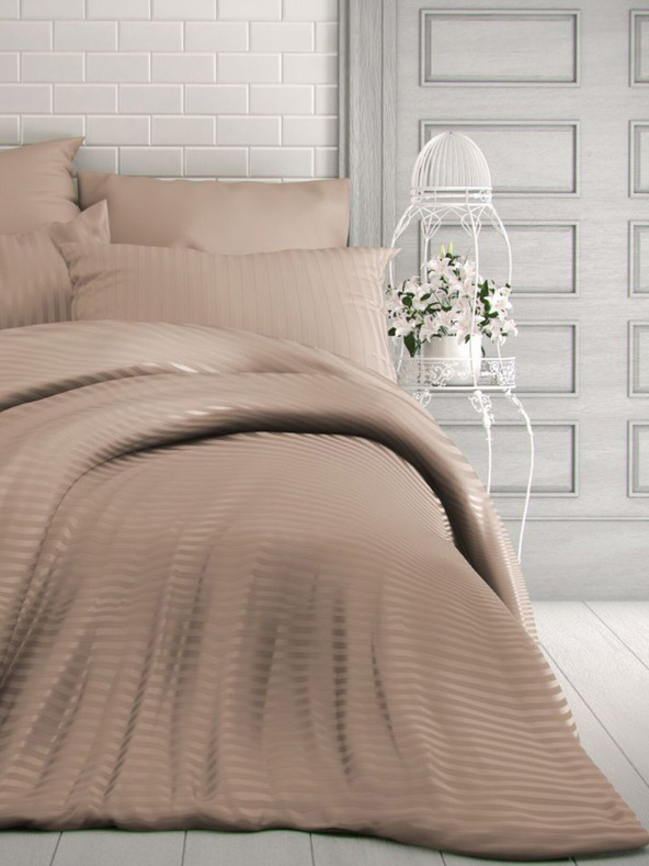 Kvalitex Francúzske saténové posteľné obliečky s prúžkom 1+2, 200x200, 70x90cm béžové Kvalitex