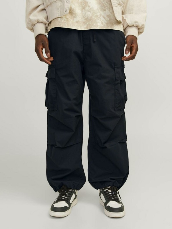 Jack & Jones Čierne pánske cargo nohavice Jack & Jones Parachute