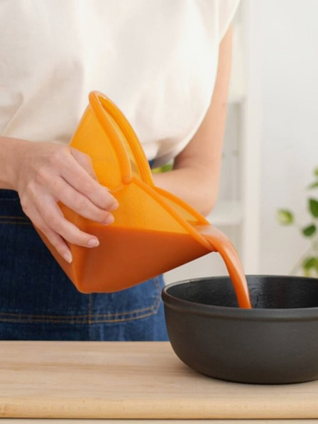 Fossil Oranžový silikónový sáčok na potraviny Food Huggers (900 ml)